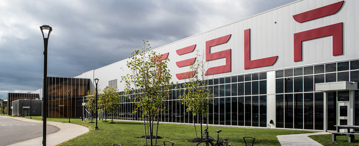 Miljöaktivister sätter stopp för Tesla i Tyskland