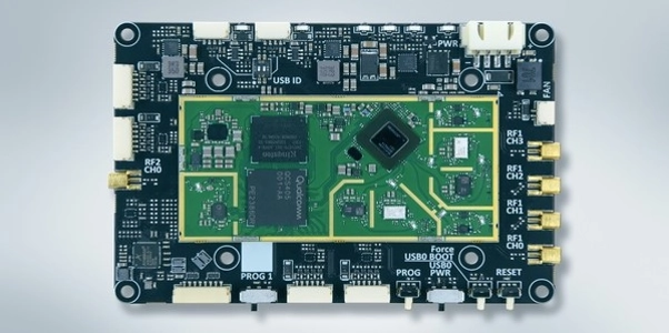 NORDICS_CW48_2025_8DEVICES_sponsoredcontent_Bild11