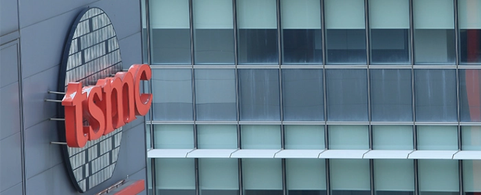 logo-on-building-2022