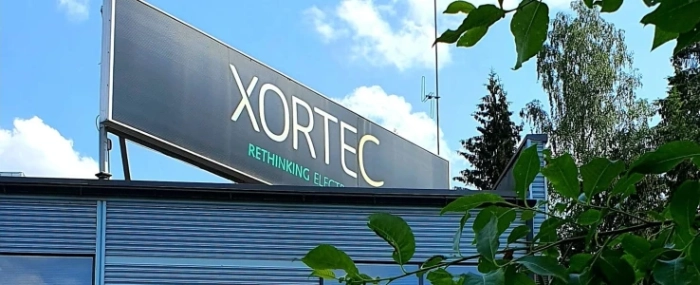 logo-on-sign