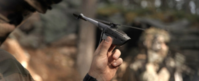 Black-Hornet-4