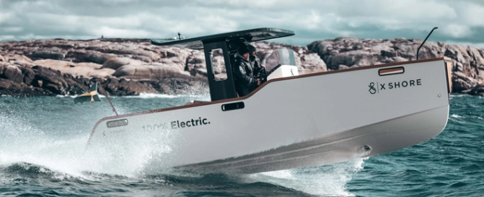 Eelex-8000-Electric-Boat