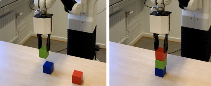 robot-arm-block-stacking