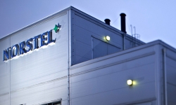 logo-on-building