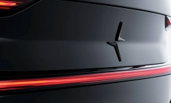 logo-back-of-car