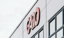 logo-on-building