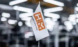 small-flag-logo