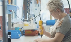 Assembly-worker-factory-Norway