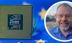 Chip-on-EU-Flag-Thorbjorn-Ebefors