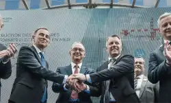 contract-signing-2024