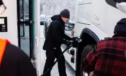 truck-charging
