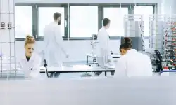 engineers-working