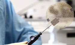 engineer-holding-wafer