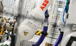 robot-in-Renault-Cleon-plant