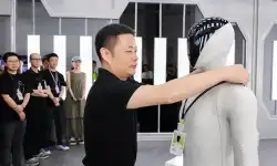 humanoid-robot-IRON