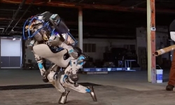 robot-bullying