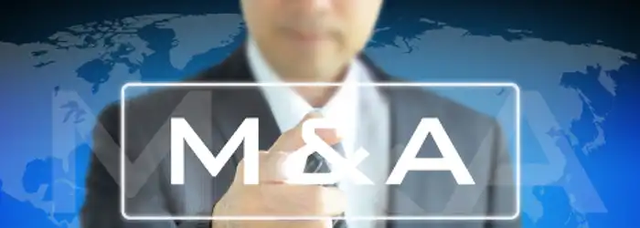 businessman-hand-touching-virtual-screen